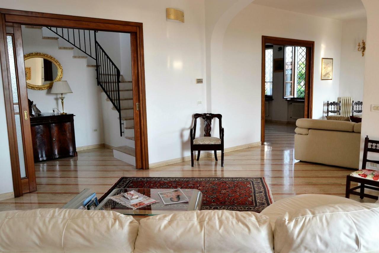 Villa Beatrice Lonato del Garda Exterior foto